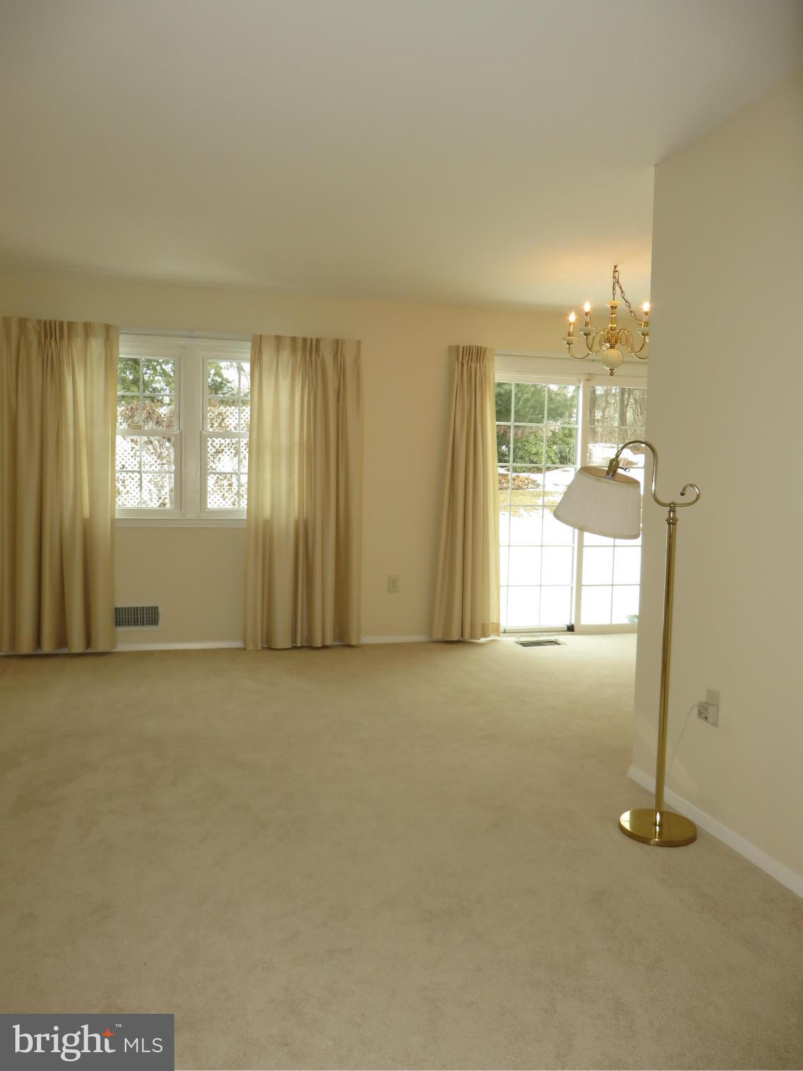 5696 Linton Road Sykesville, MD 21784 - Photo 2 of 30 Living Room