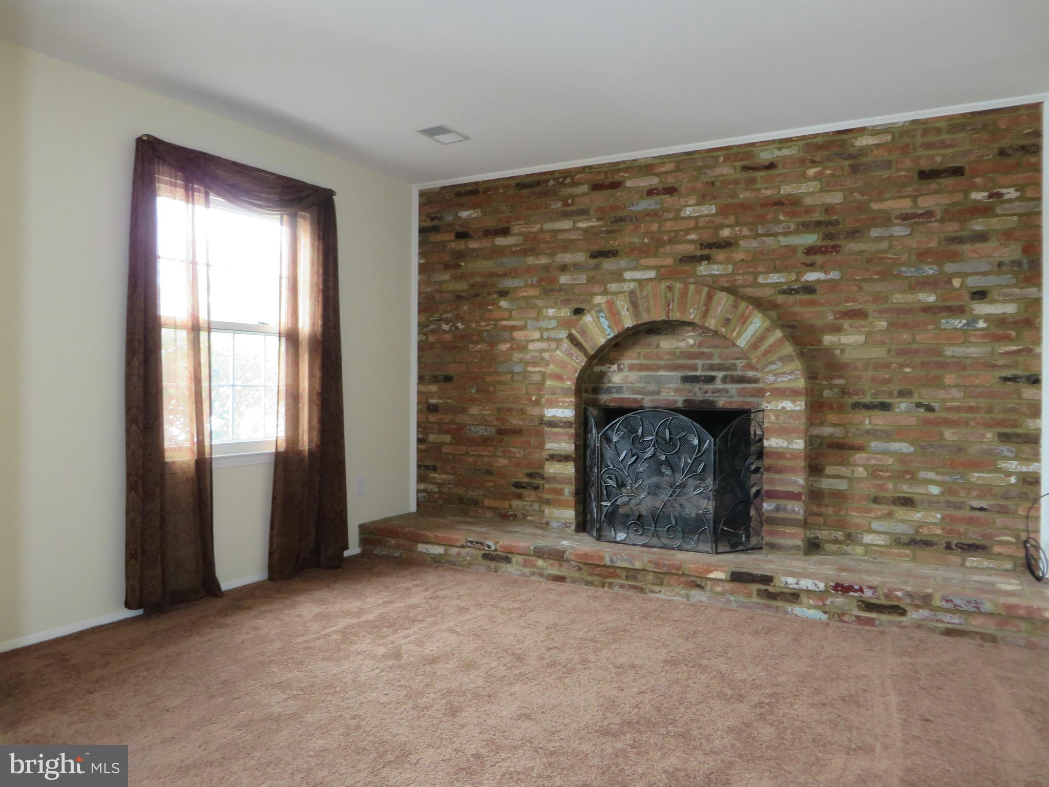 5696 Linton Road Sykesville, MD 21784 - Photo 17 of 30 Family Room