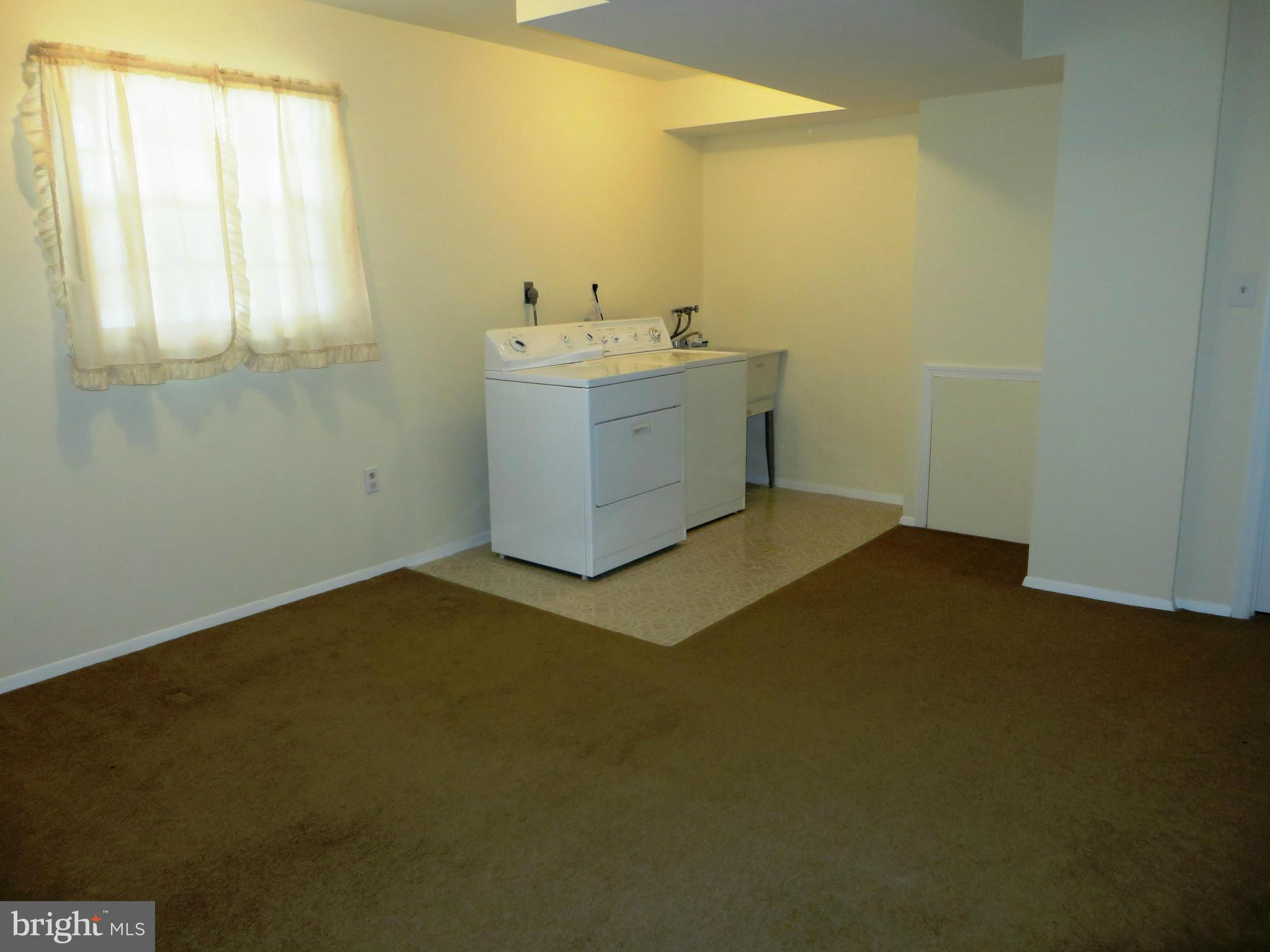 5696 Linton Road Sykesville, MD 21784 - Photo 20 of 30 Laundry Room