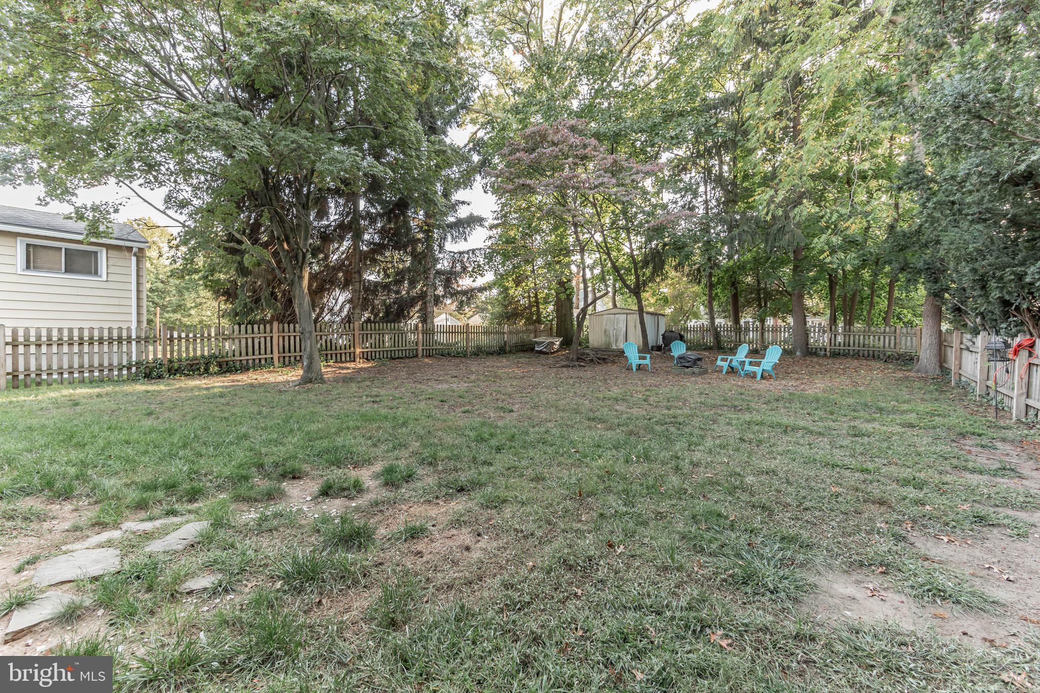 221 Maple Avenue Delanco, NJ 08075 - Photo 25 of 29 Backyard
