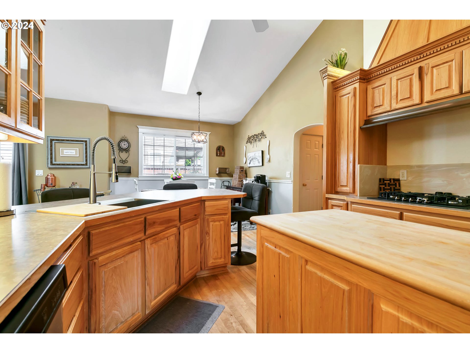 731 72nd Street Springfield, OR 97478 - Photo 13 of 42