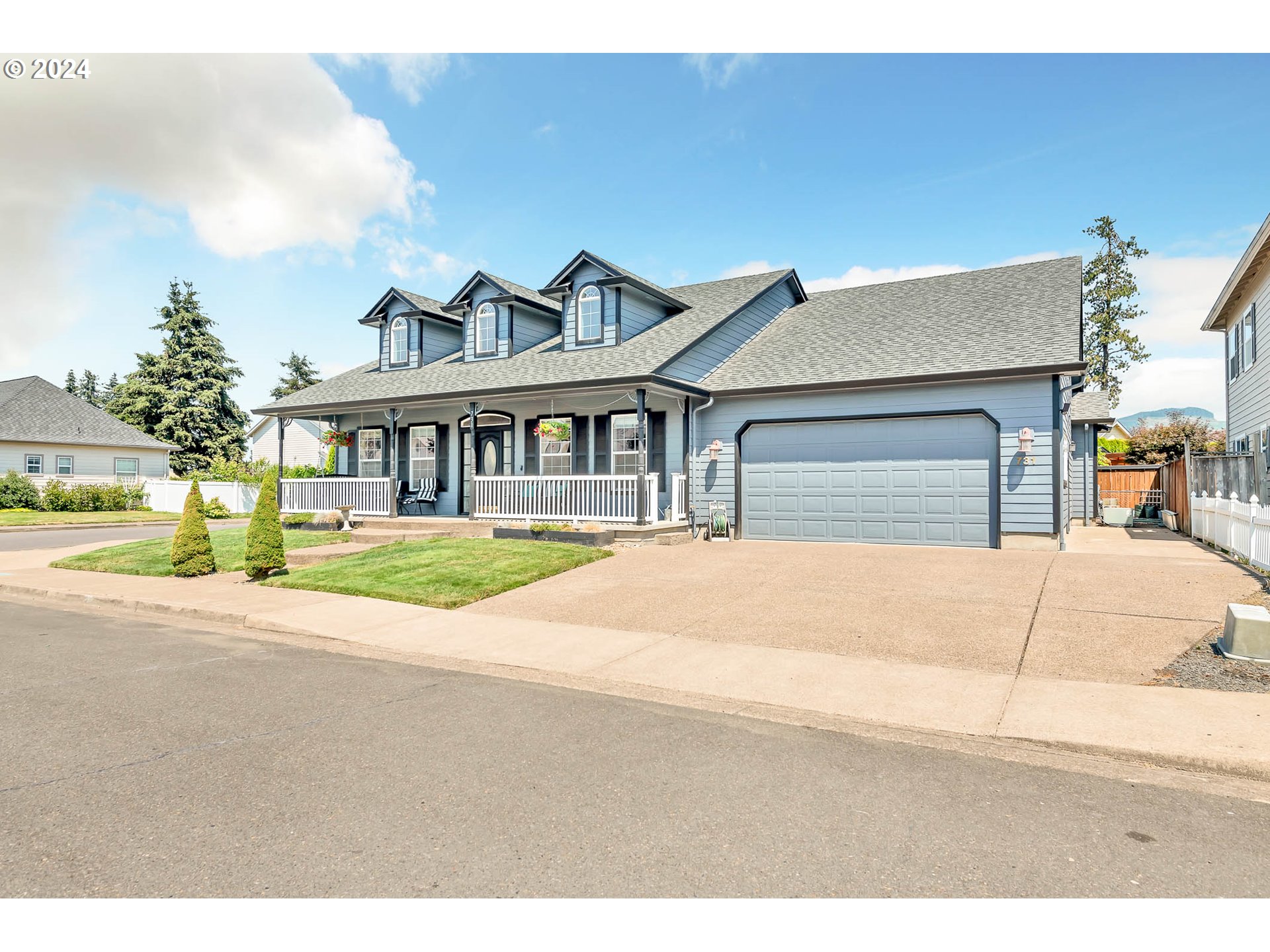 731 72nd Street Springfield, OR 97478 - Photo 3 of 42