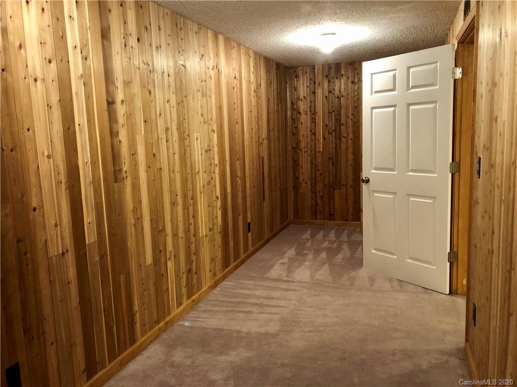 376 Flynn Branch Road Fletcher, NC 28732 - Photo 20 of 31 Gallery Image 20