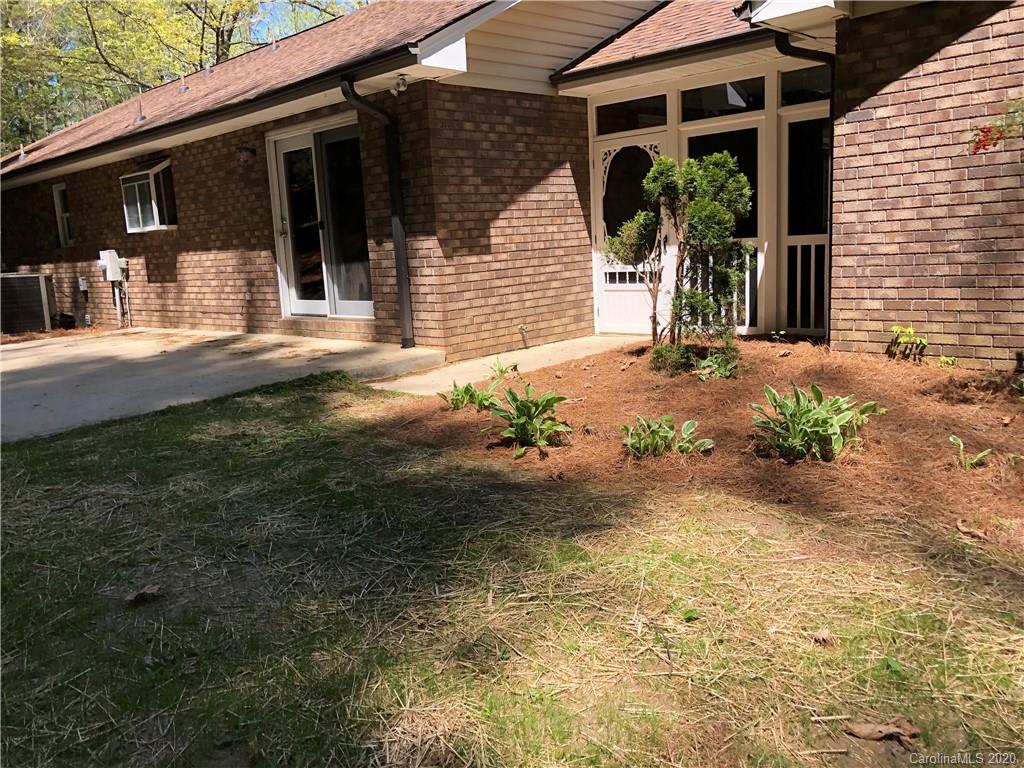 376 Flynn Branch Road Fletcher, NC 28732 - Photo 5 of 31 Gallery Image 5