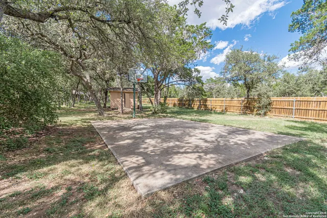 $1,100,000 | 8823 Timmerman Cove, San Antonio, TX 78266