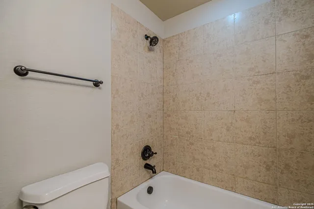 $1,100,000 | 8823 Timmerman Cove, San Antonio, TX 78266