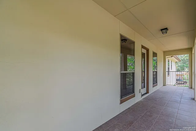 $1,100,000 | 8823 Timmerman Cove, San Antonio, TX 78266