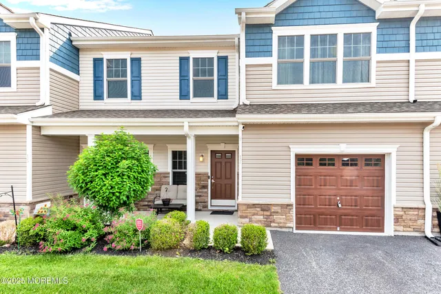 $3,200 | 17 Rockingham Way, Manchester Township, NJ 08759