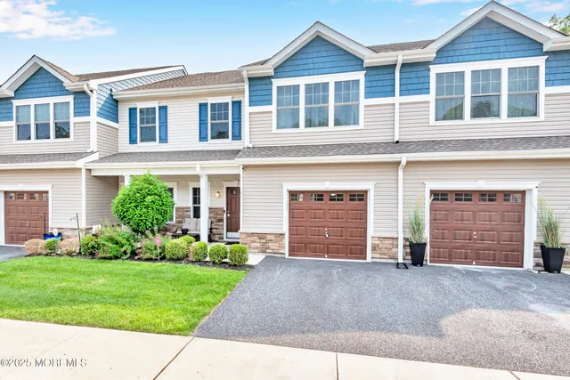 $3,200 | 17 Rockingham Way, Manchester Township, NJ 08759