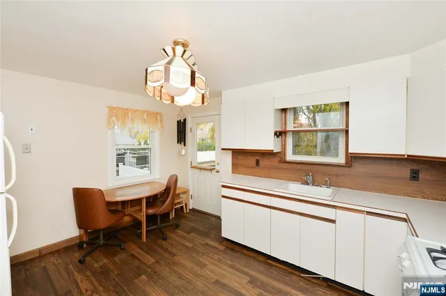 $599,000 | 19-10 Saddle River Road, Fair Lawn, NJ 07410