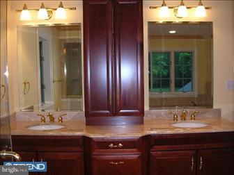 543 Newtown Road Berwyn, PA 19312 - Photo 6 of 6 Bathroom