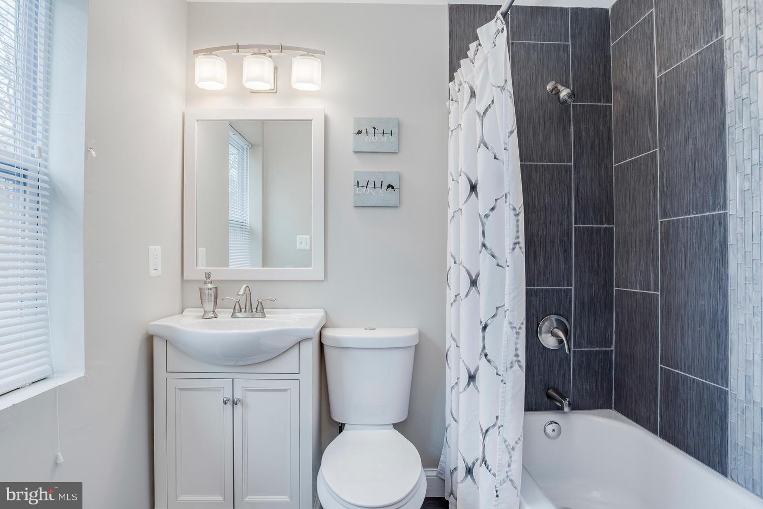 1506 Pattison Road Essex, MD 21221 - Photo 24 of 29 Bath
