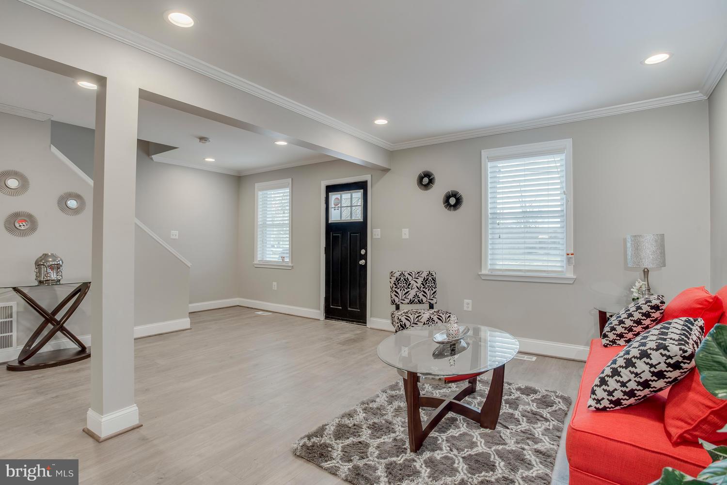 1506 Pattison Road Essex, MD 21221 - Photo 5 of 29 Living Room