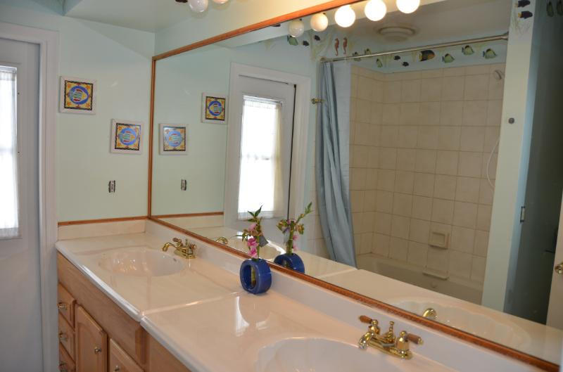 1264 Whimbrel Road Wellington, FL 33414 - Photo 14 of 30 DSC_4810