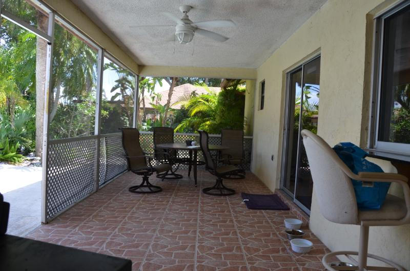 1264 Whimbrel Road Wellington, FL 33414 - Photo 17 of 30 DSC_4817
