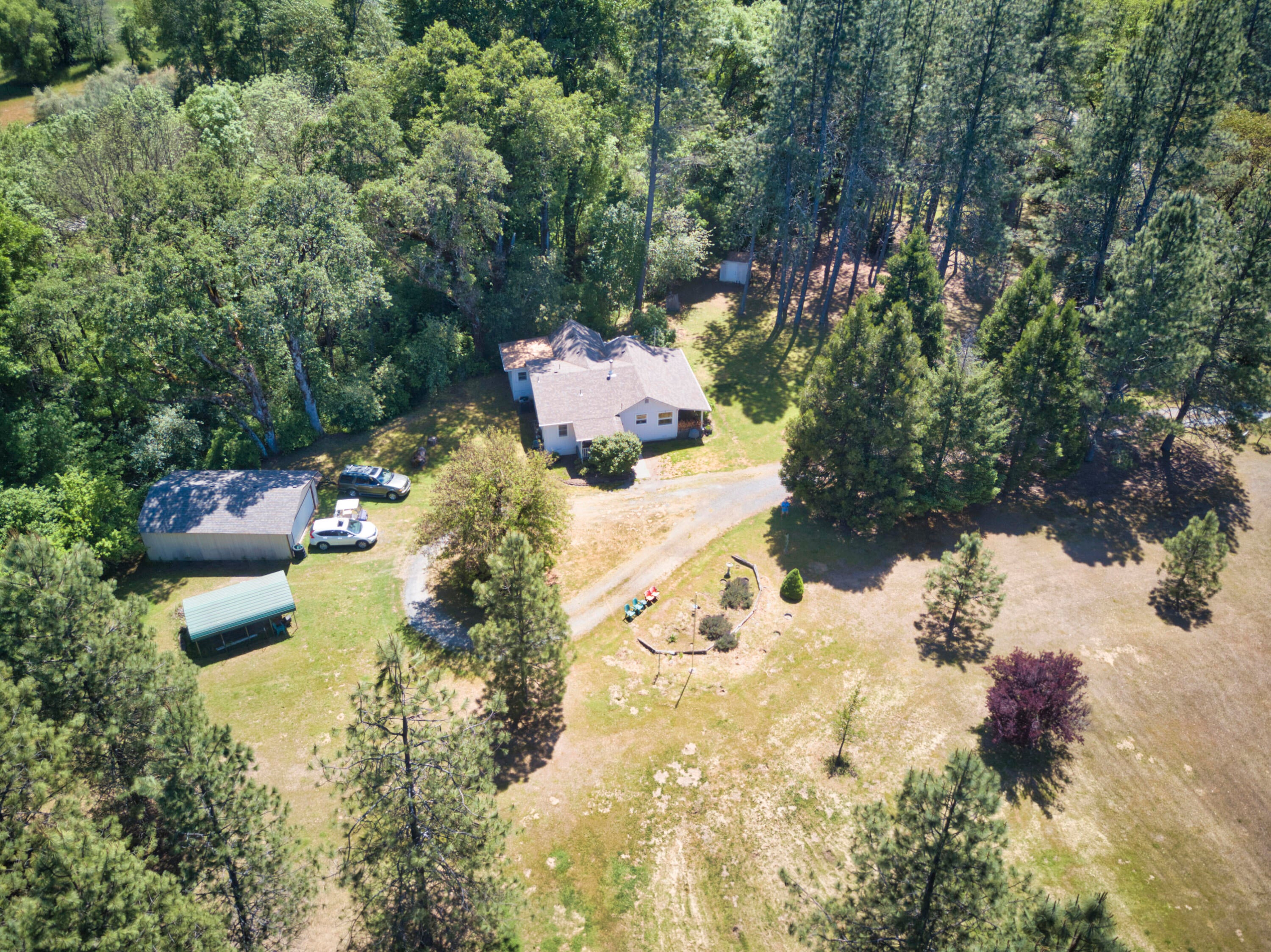 1862 Pine Grove Road Rogue River, OR 97537 - Photo 6 of 24 Pine Grove-18