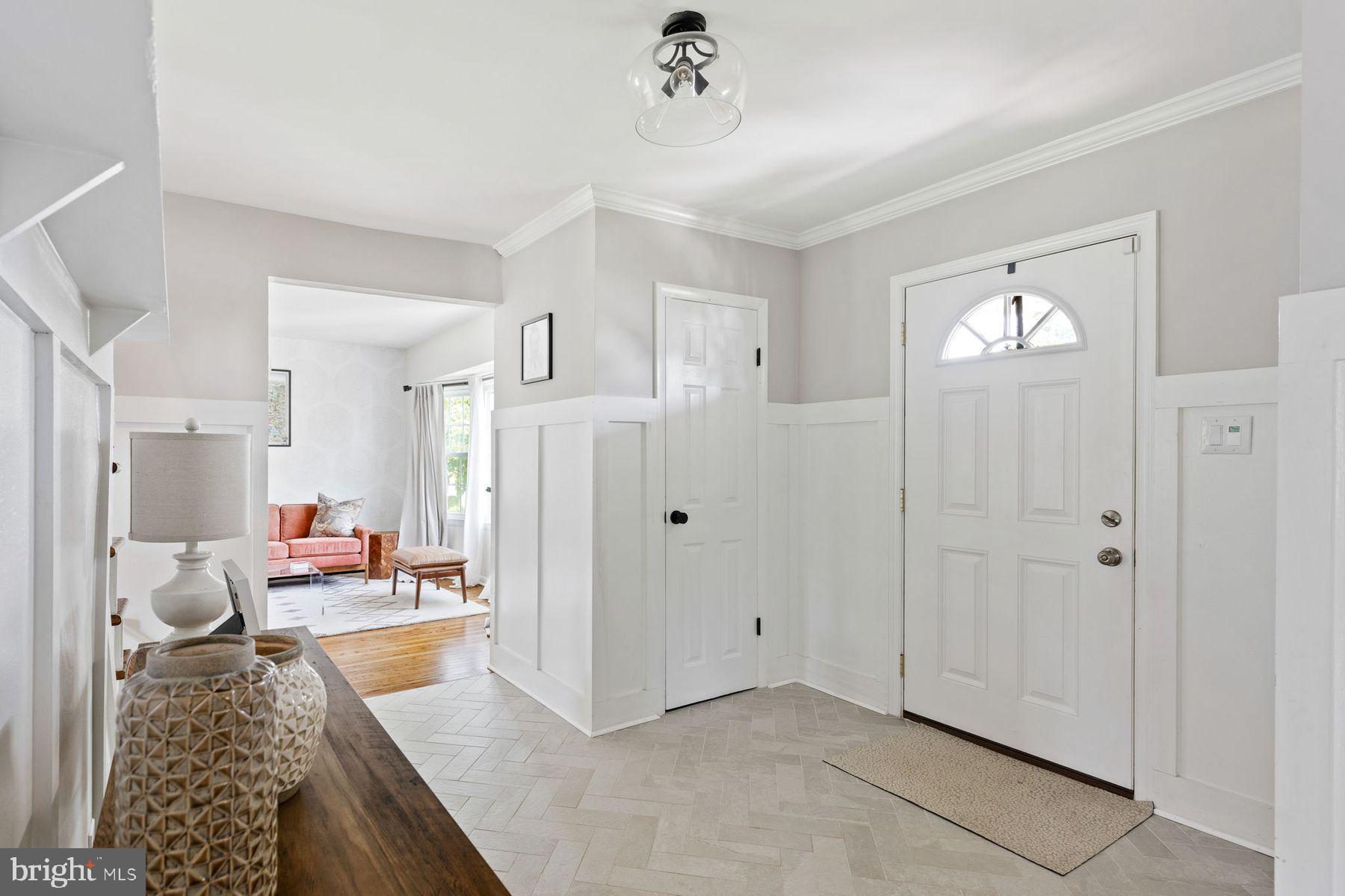 1537 Temple Drive Maple Glen, PA 19002 - Photo 3 of 32