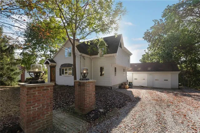 $475,000 | 2549 West Hardies Road, Gibsonia, PA 15044