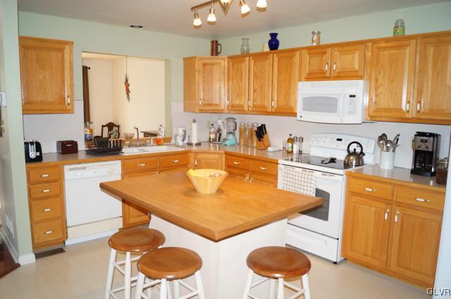 509 Howertown Road Northampton, PA 18067 - Photo 4 of 24 Gallery Image 4