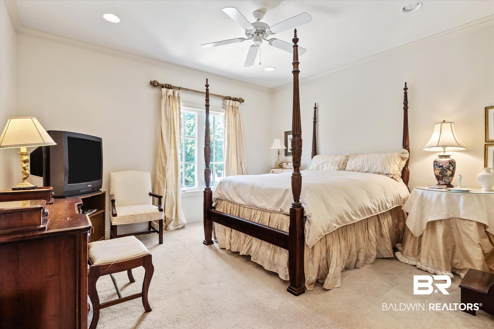 3963 Wimbledon Park Mobile, AL 36608 - Photo 37 of 51 Bedroom featuring ceiling fan, light carpet, and crown molding