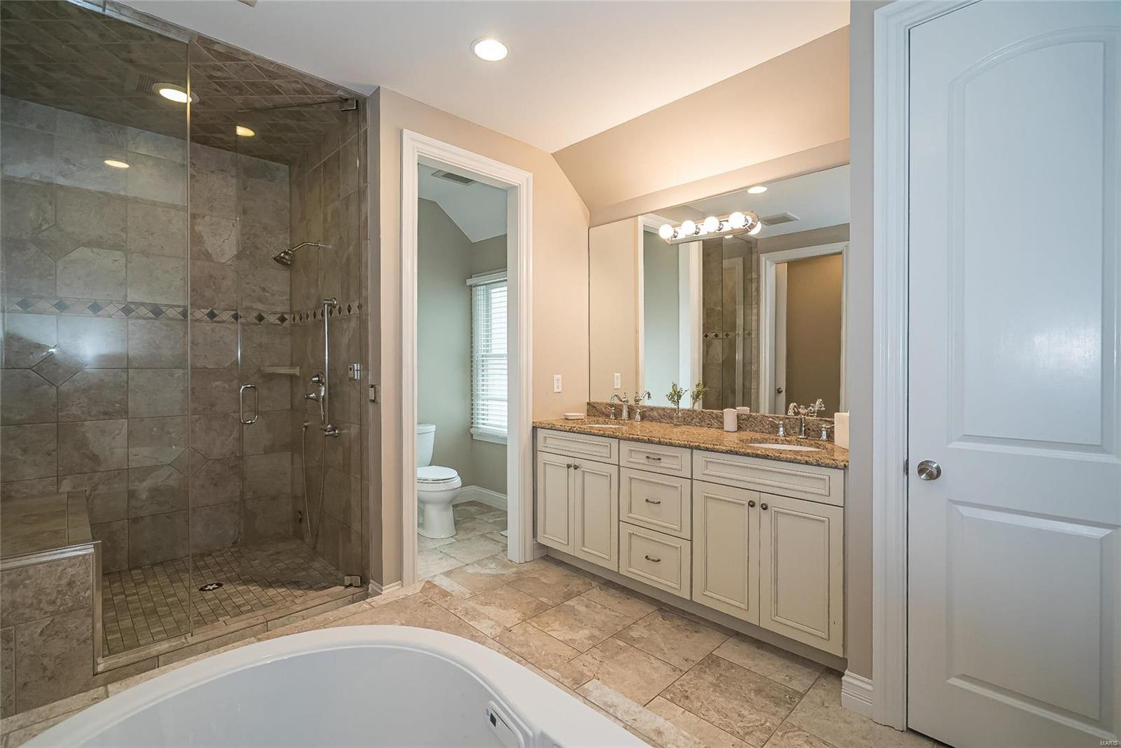 202 Stablestone Drive Chesterfield, MO 63017 - Photo 33 of 87