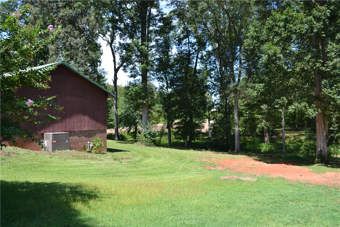 228 Greenland Road Anderson, SC 29626 - Photo 8 of 24 Gallery Image 8