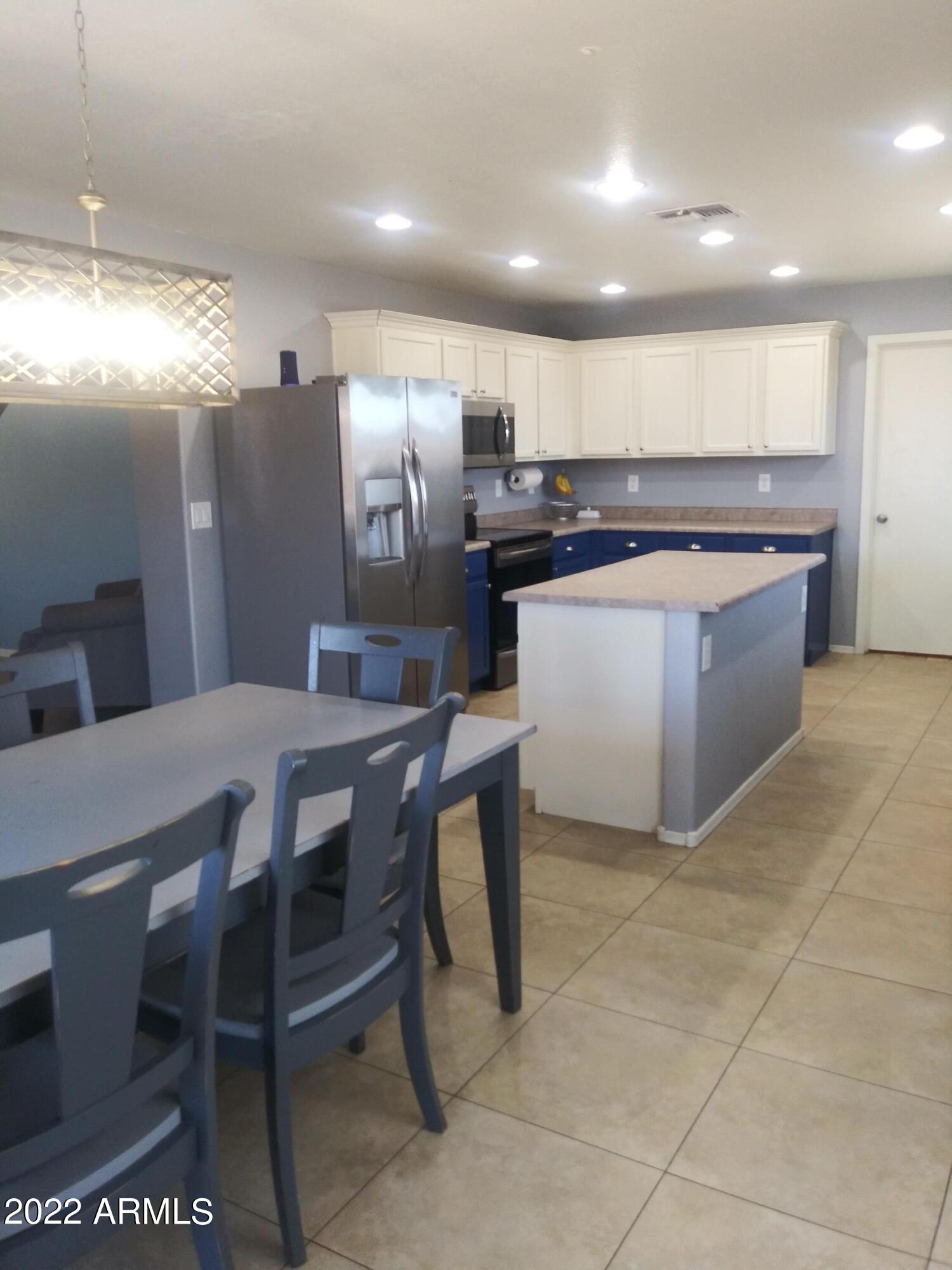 3239 South Conestoga Road Apache Junction, AZ 85119 - Photo 15 of 38 Kitchen 1