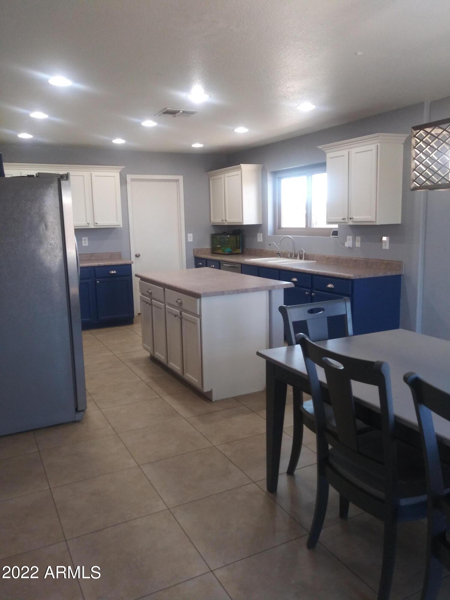 3239 South Conestoga Road Apache Junction, AZ 85119 - Photo 16 of 38 Kitchen 2