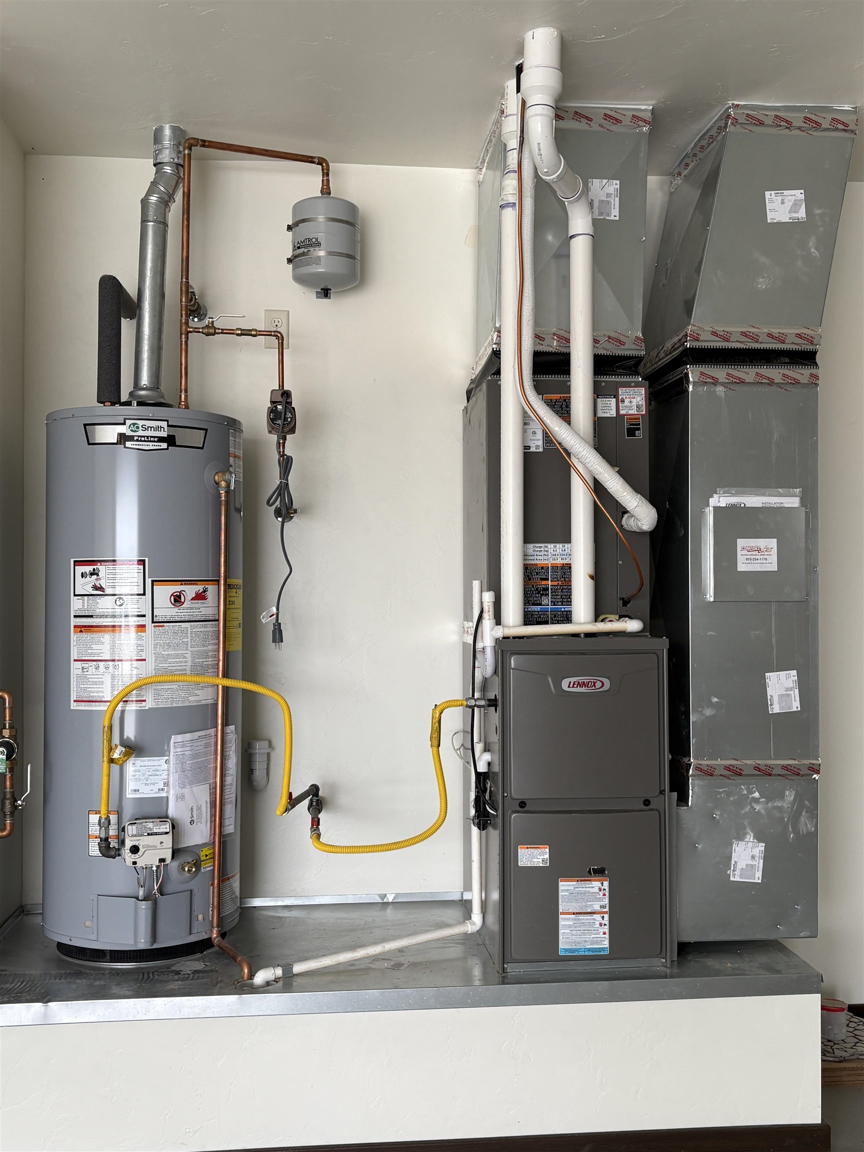 2629 Emerald Ridge Lane Grand Junction, CO 81506 - Photo 29 of 36 a picture of a living room with furniture