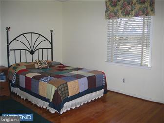 86 Tee Road Oreland, PA 19075 - Photo 9 of 12 Bedroom 3