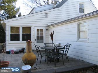 86 Tee Road Oreland, PA 19075 - Photo 10 of 12 Exterior Back