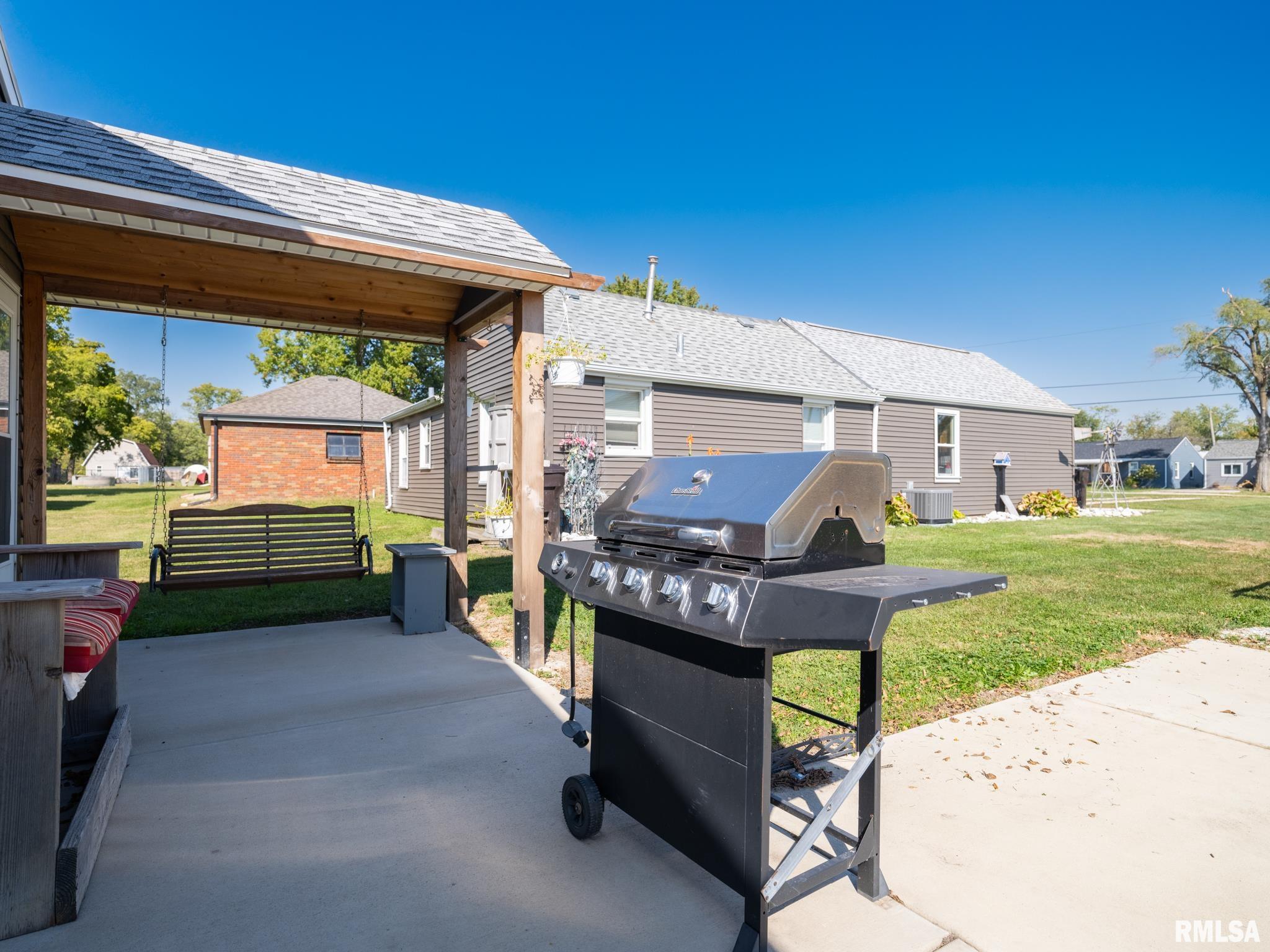 103 Cherry Lane Washington, IL 61571 - Photo 25 of 75