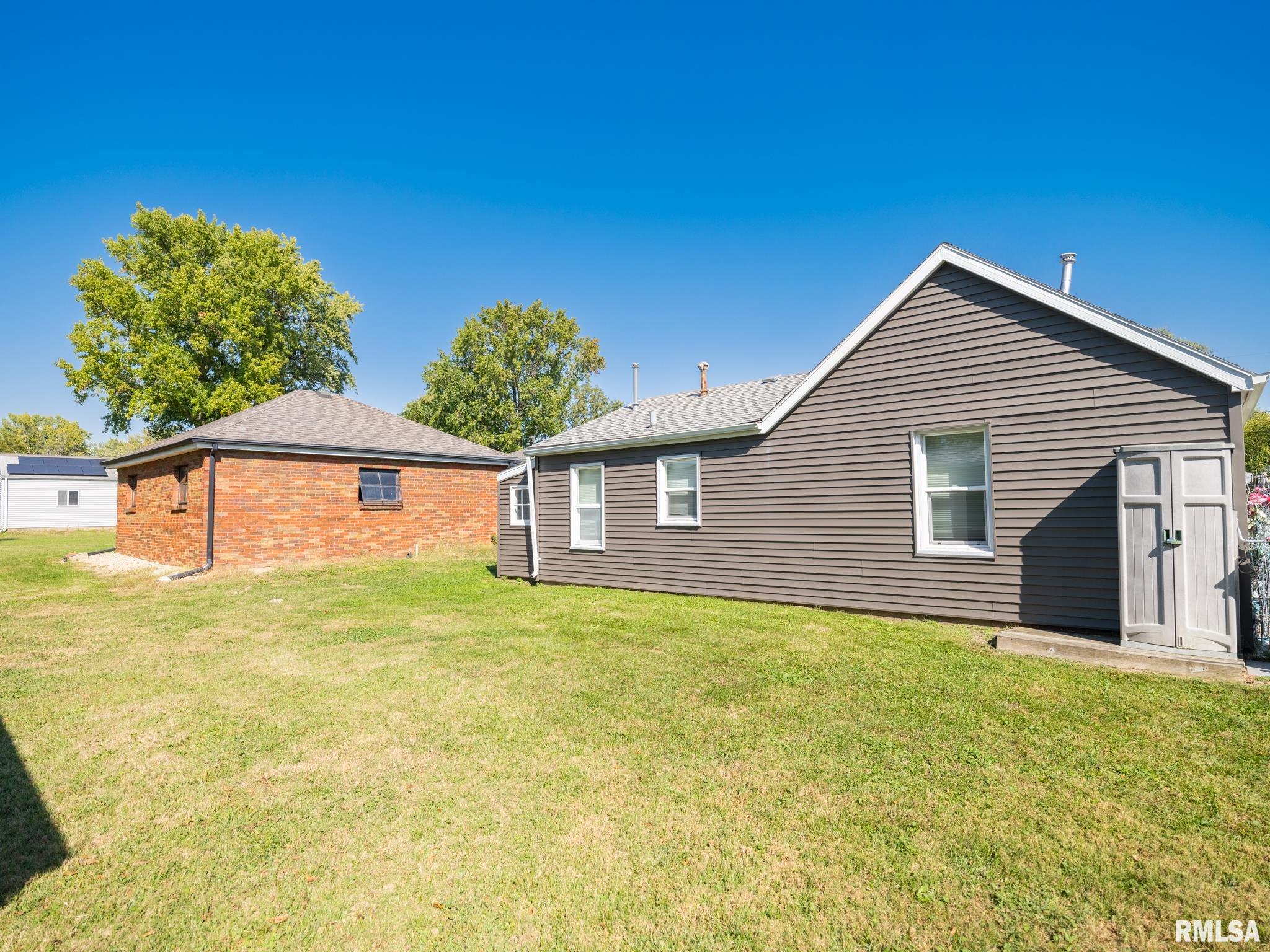 103 Cherry Lane Washington, IL 61571 - Photo 33 of 75