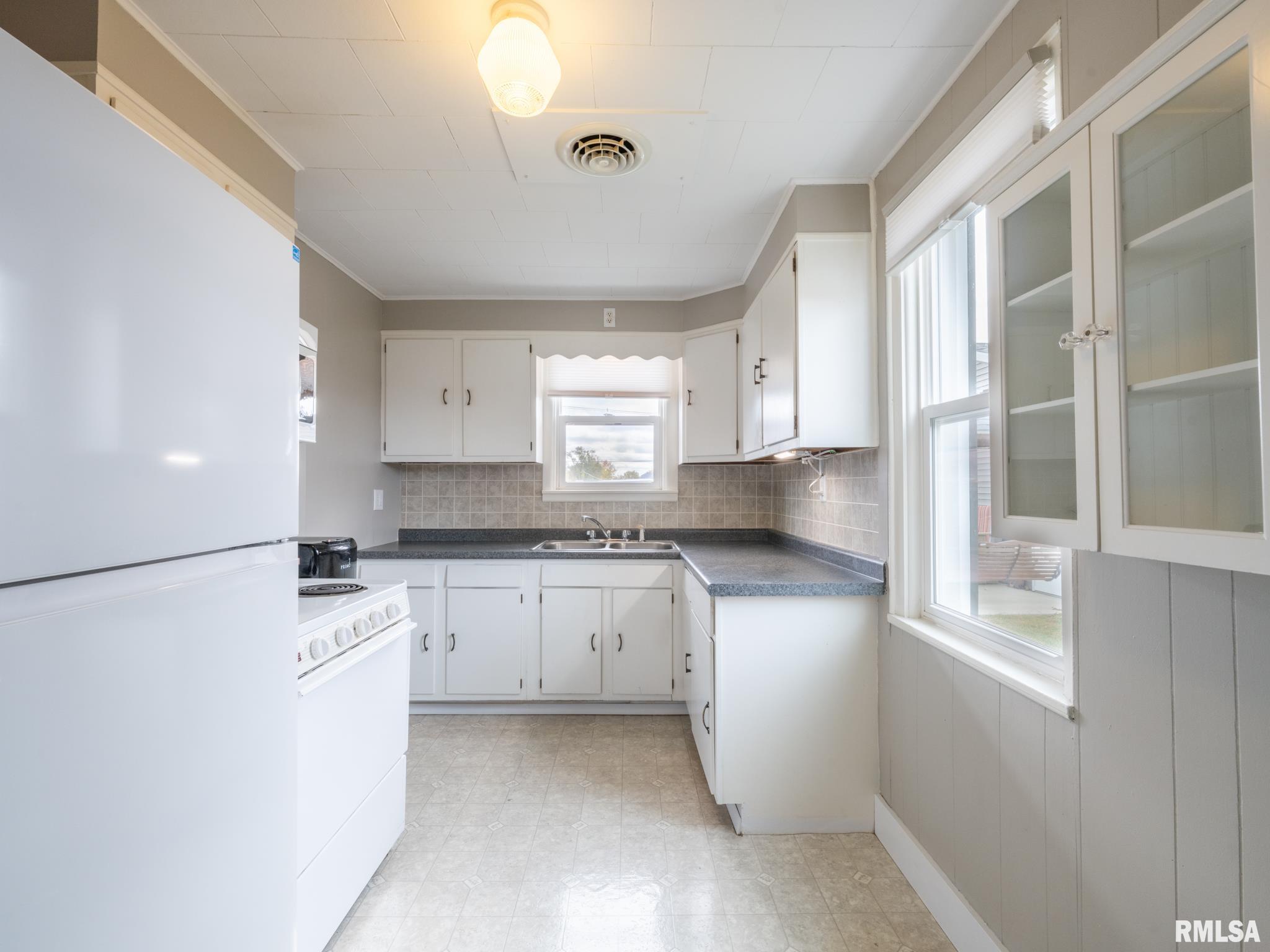 103 Cherry Lane Washington, IL 61571 - Photo 56 of 75