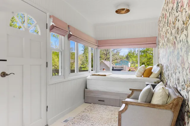 $425,000 | 44 Oakwood Street, Williams Bay, WI 53191