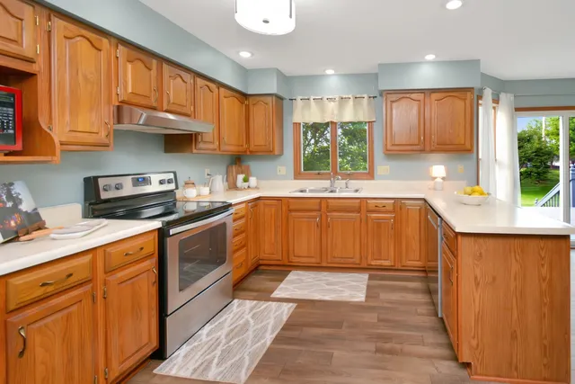 $360,000 | 1418 East Ironwood Drive, Normal, IL 61761