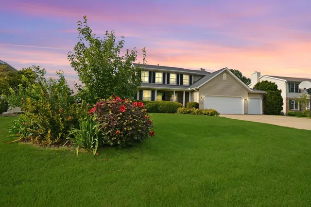 $360,000 | 1418 East Ironwood Drive, Normal, IL 61761