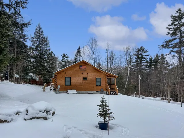$520,000 | 11 Amherst Lane, Haverhill, NH 03785
