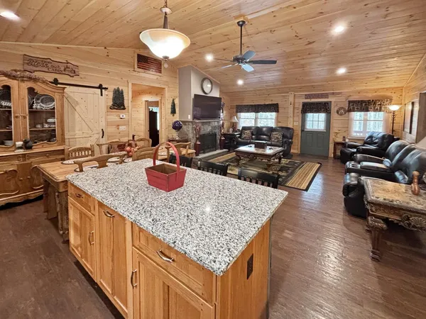 $499,000 | 11 Amherst Lane, Haverhill, NH 03785