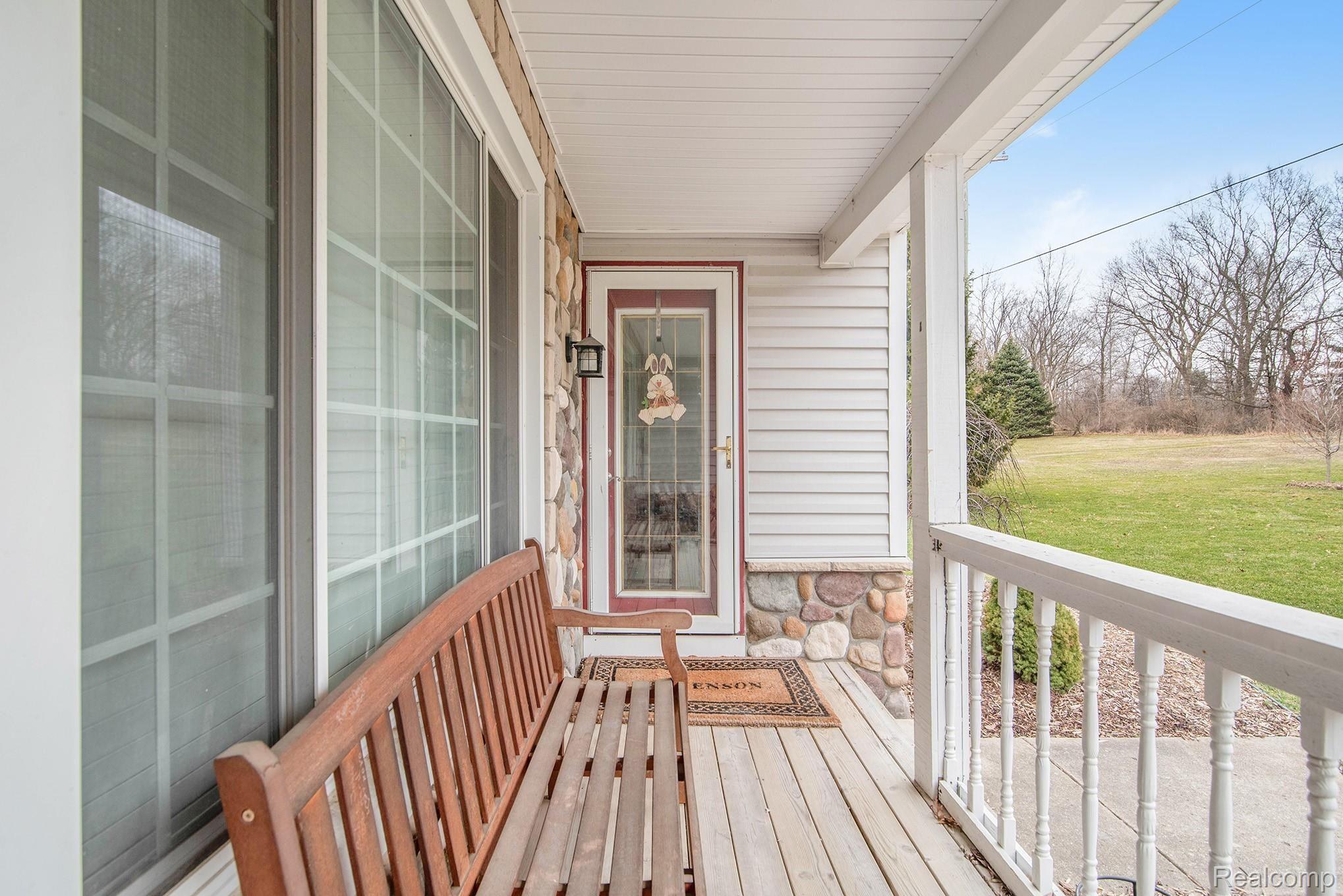 215 Argentine Road Howell, MI 48843 - Photo 21 of 28 DSC_5763.jpg