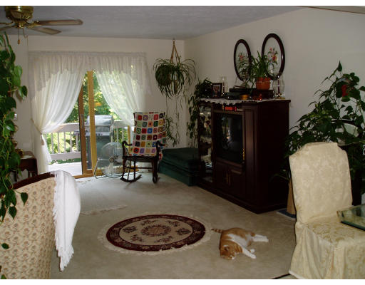 20 A Gates Road Worcester, MA 01603 - Photo 3 of 10 Gallery Image 3