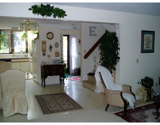 20 A Gates Road Worcester, MA 01603 - Photo 5 of 10 Gallery Image 5