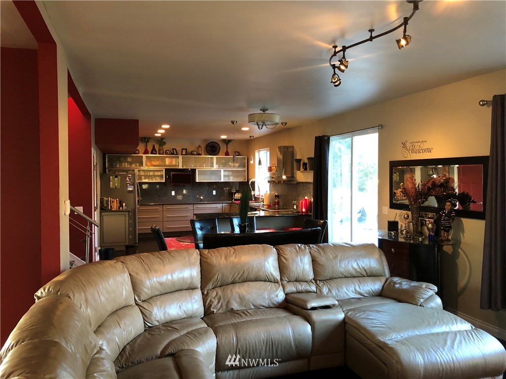 13624 Fagerud Road Southeast Olalla, WA 98359 - Photo 8 of 14 Gallery Image 8