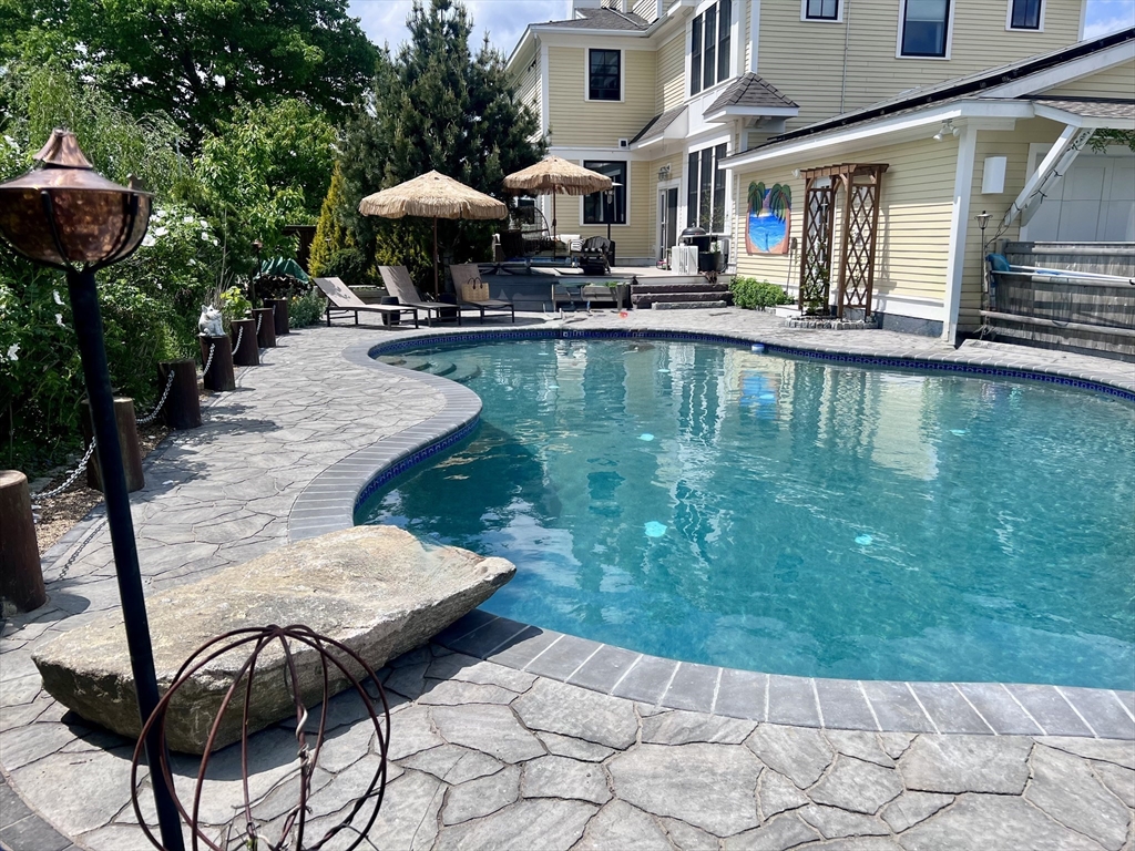 105 High Road, Unit 105 Newbury, MA 01951 - Photo 3 of 42