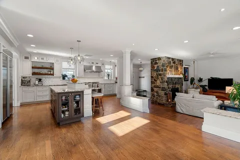 $2,395,000 | 105 High Road, Unit 105, Newbury, MA 01951