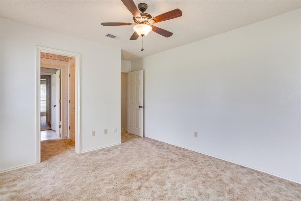 22011 Pebble Drive Whitney, TX 76692 - Photo 18 of 40