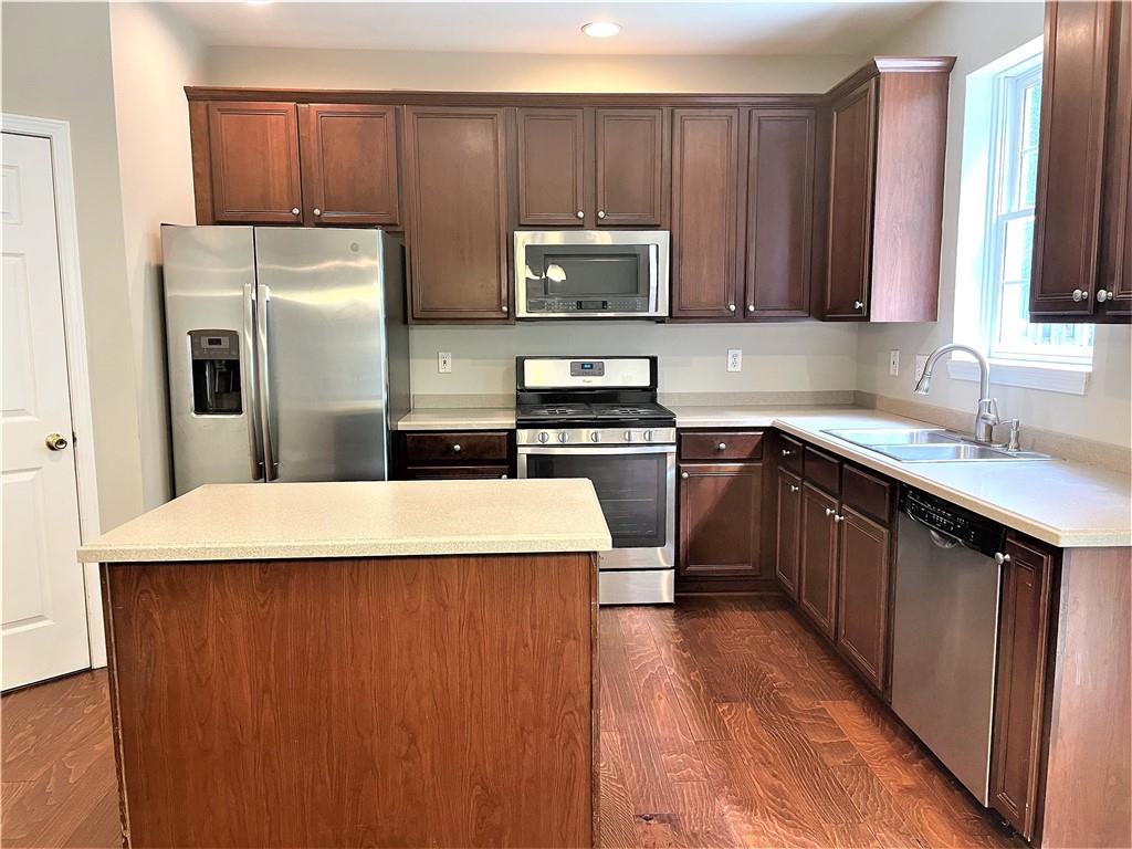 3045 Spring Field Court Alpharetta, GA 30004 - Photo 11 of 34