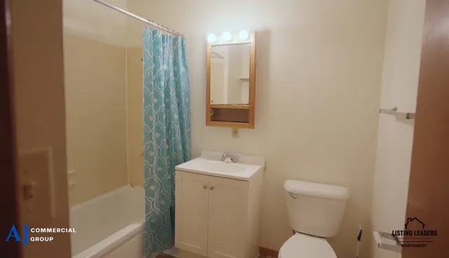 $6,300,000 | 802 Kimberly Drive, DeKalb, IL 60115