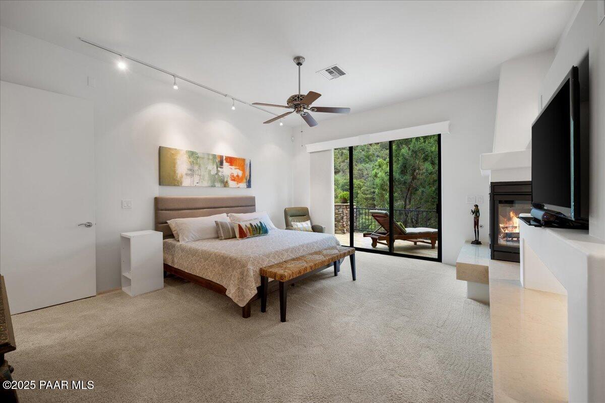 577 Donnybrook Circle Prescott, AZ 86303 - Photo 17 of 56 Primary Suite