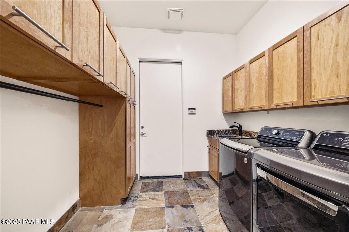 577 Donnybrook Circle Prescott, AZ 86303 - Photo 30 of 56 Laundry Room